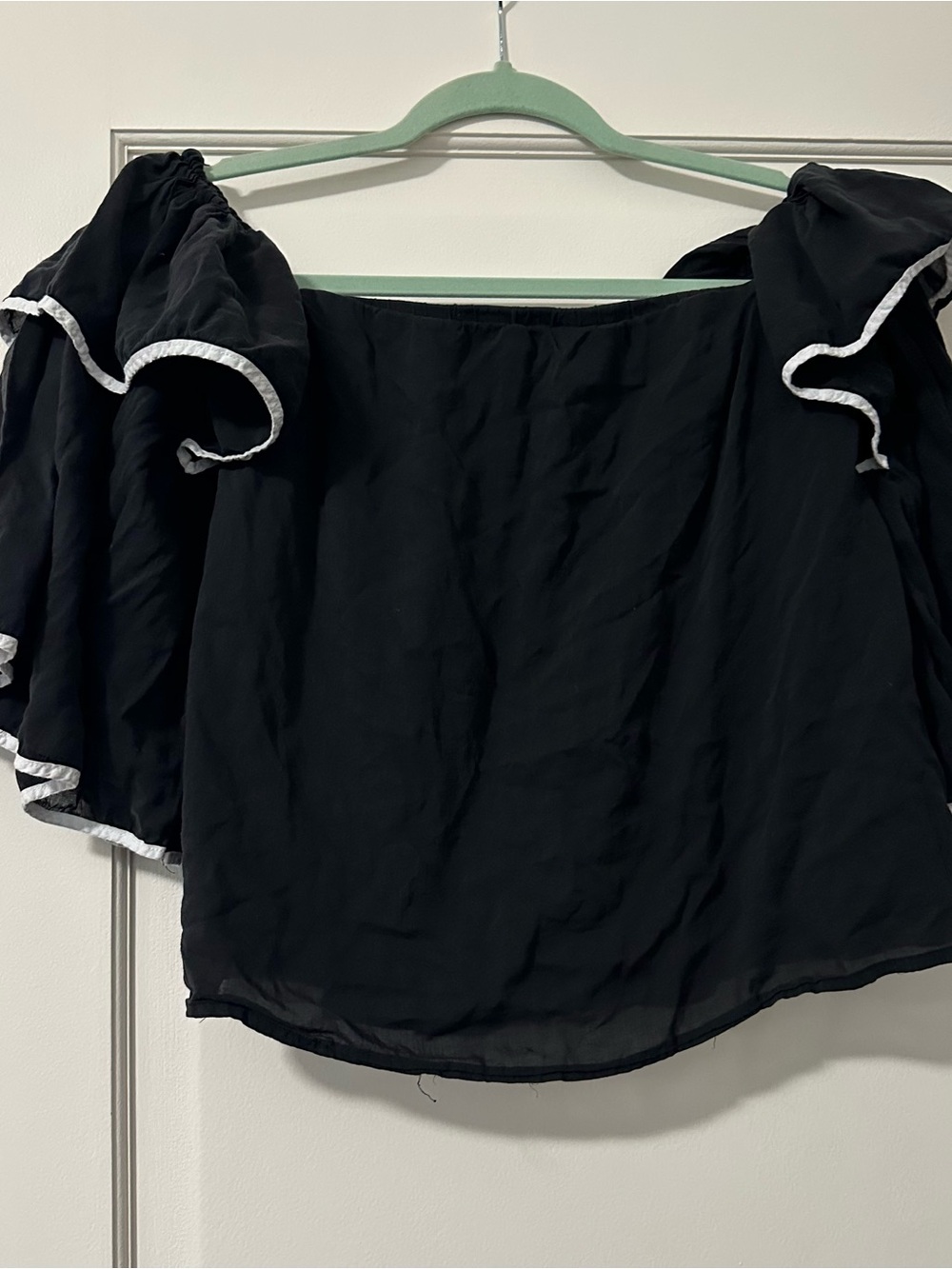 1. State Black Off-Shoulder Ruffle Sleeve Top with White Trim sz XS / fits S